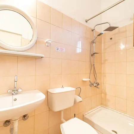 Arianna 14 Παλαιοκαστρίτσα