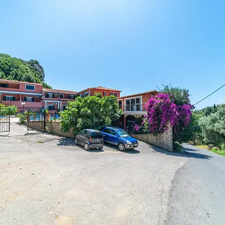 Arianna 14 * Paleokastritsa